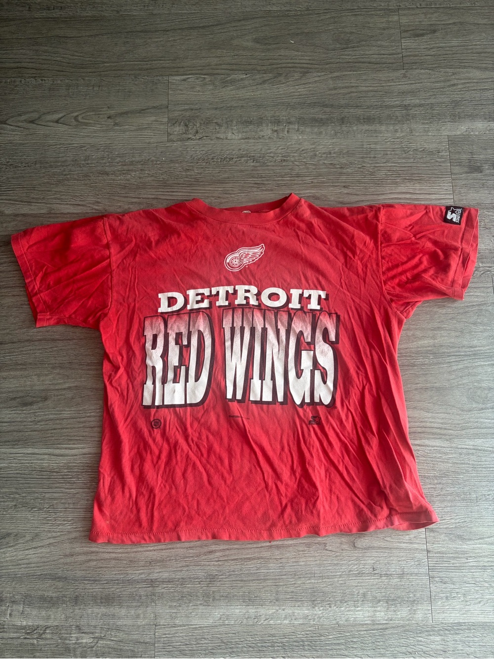 Starter red wings t shirt